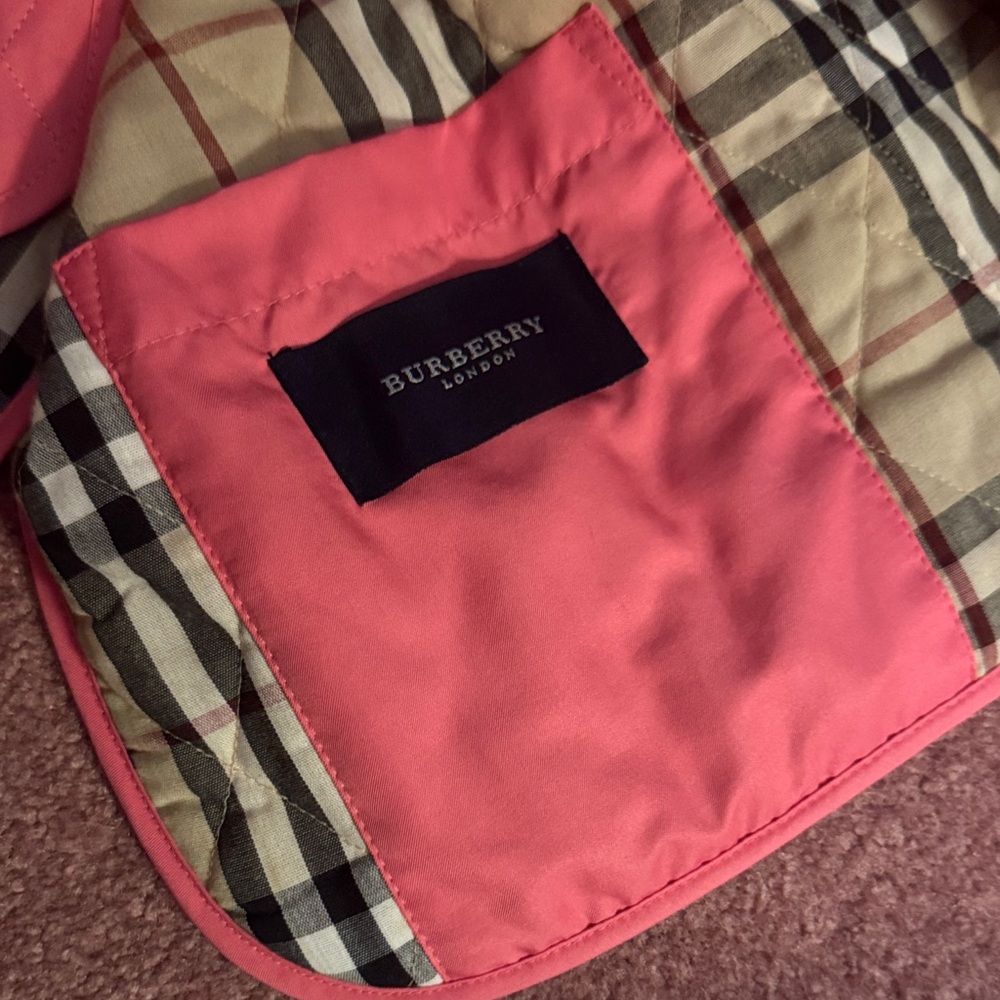 Burberry Pink Quilted Jacket with Plaid Lining - Picture 3 of 7